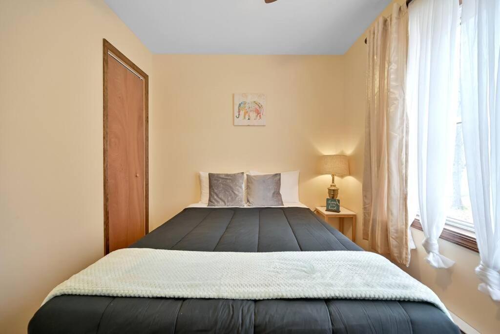 Poconos Peaceful Retreat - Families & Large Groups *